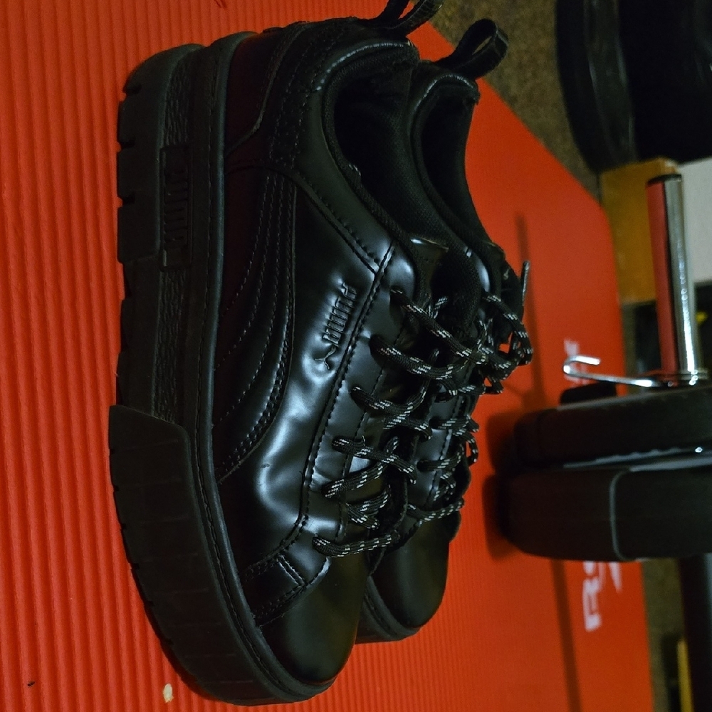 Puma Men's Black Sneakers